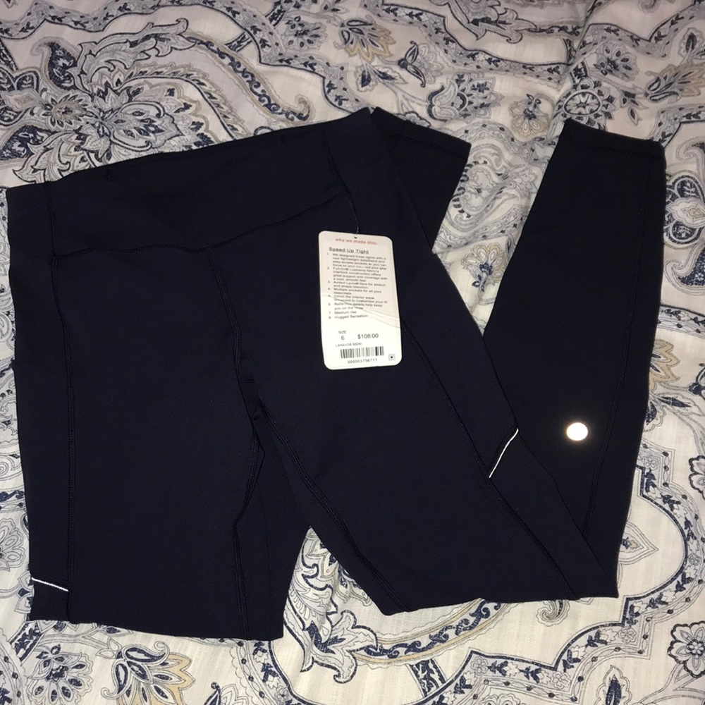 ✨NWT ✨LuLuLemon Athletica Pants